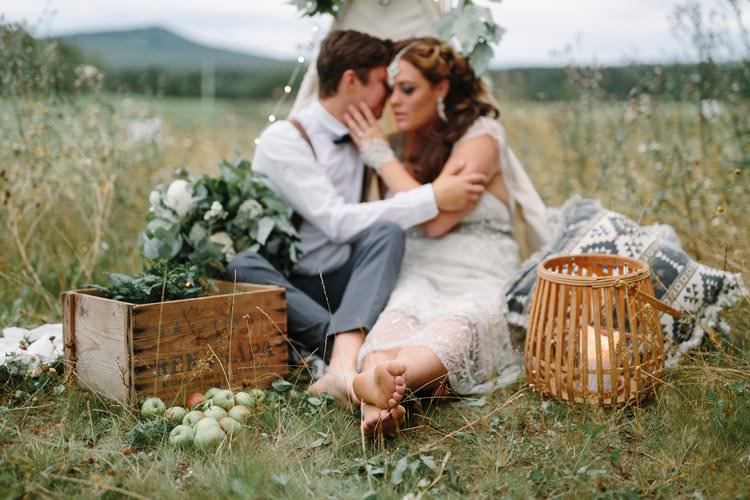 Bride Groom Forest Field Farm Wilderness Outdoor Boho Nature Tipi Antlers Cushion | Bohemian Luxe Greenery White Wedding Ideas Sweden http://www.lindapauline.se/