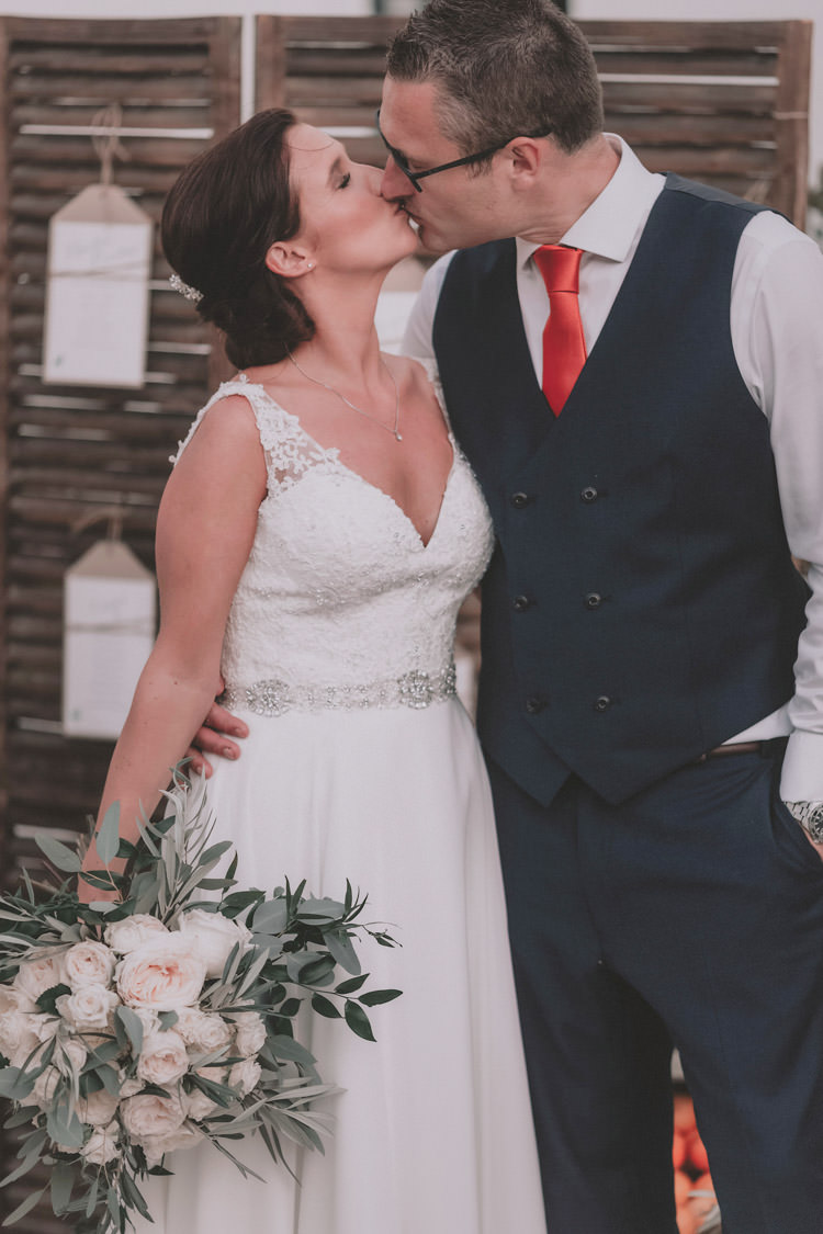 Outdoor Fields Garden Villa Italy Rustic Natural Vineyard Orchard Bride Groom Sunset Kiss | Sage Green Mediterranean Destination Wedding Spain https://www.kinoortega.com/