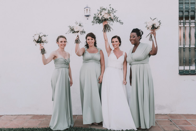 Outdoor Fields Garden Villa Italy Rustic Natural Vineyard Orchard Bride Bridesmaids White Greenery Bouquet | Sage Green Mediterranean Destination Wedding Spain https://www.kinoortega.com/