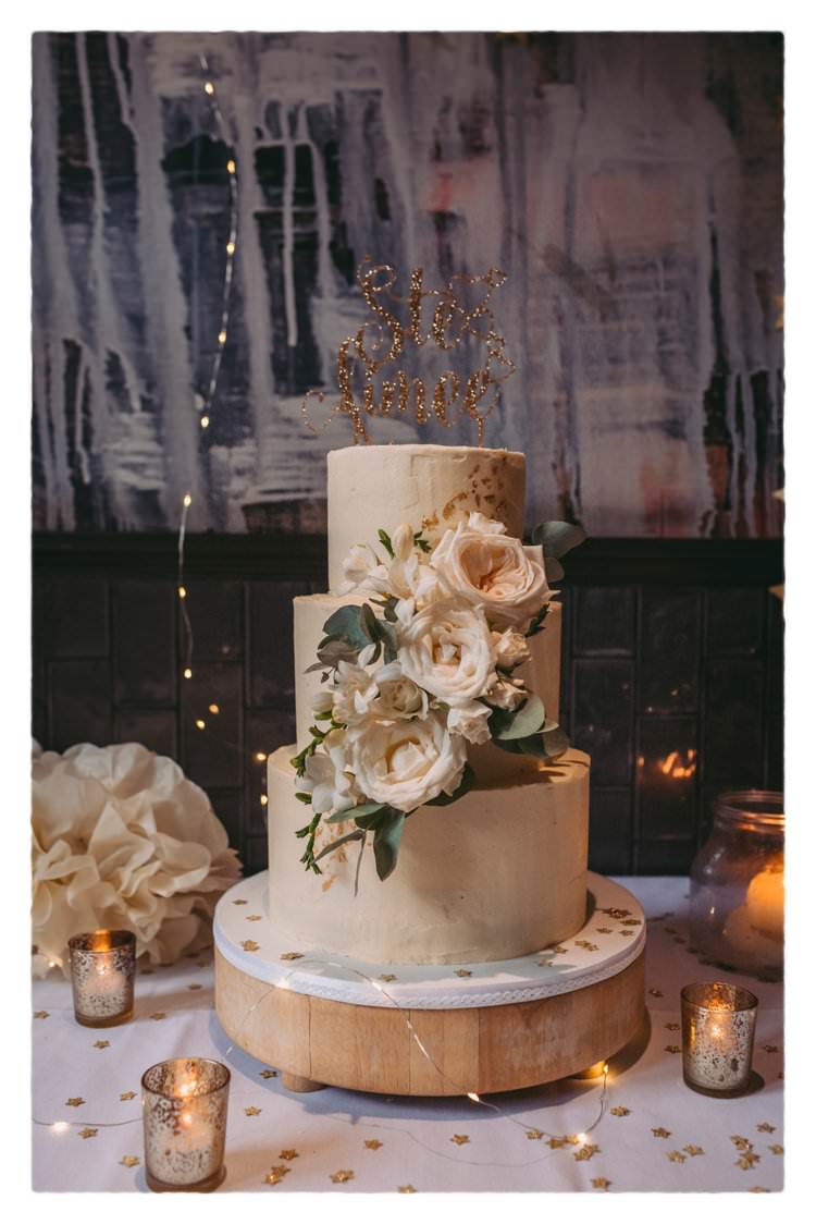 Top Wedding Suppliers UK Directory Caked