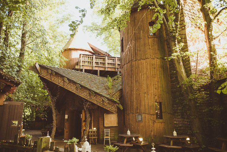 Rustic Relaxed Woodsy Alnwick Treehouse Northumberland Wedding http://www.mattpenberthy.com/