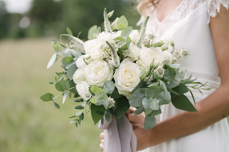 White Rose Cream Flowers Floral Greenery Eucalyptus Foliage Bride Bridal Bouquet Relaxed Bohemian Summer Meadow Wedding https://karibellamy.com/