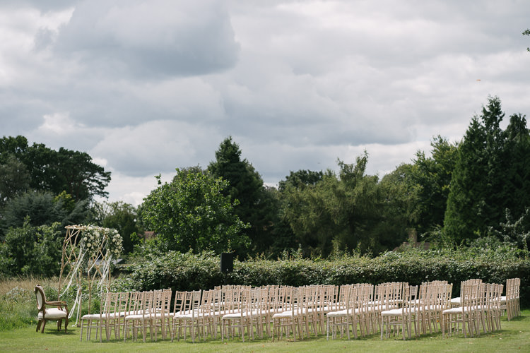 Relaxed Bohemian Summer Meadow Wedding https://karibellamy.com/