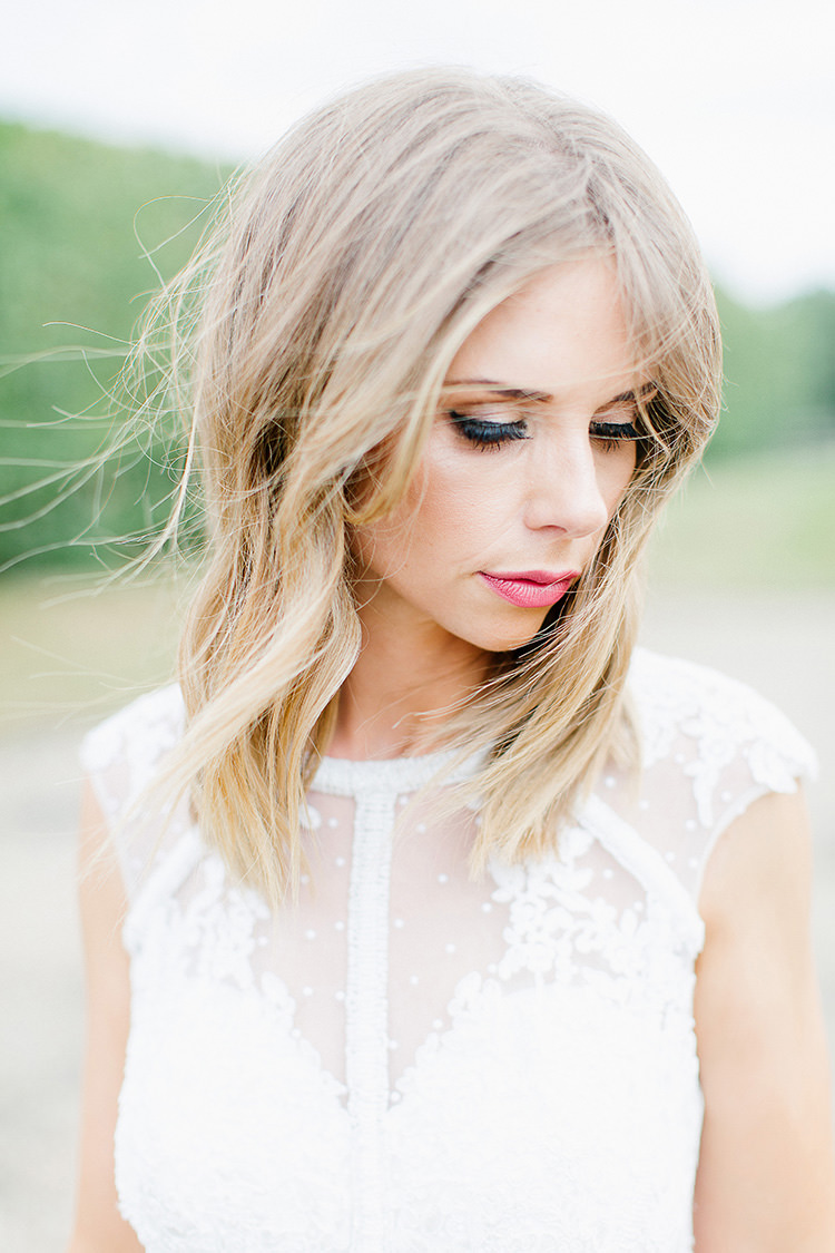 Make Up Bride Bridal Short Hair Balayage Waves Understated Elegance Greenery Natural Wedding Gaynes Park Essex http://ilariapetrucci.co.uk/