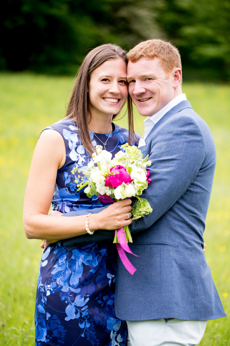 Modern Simple Colourful Garden Wedding http://www.helencawte.com/