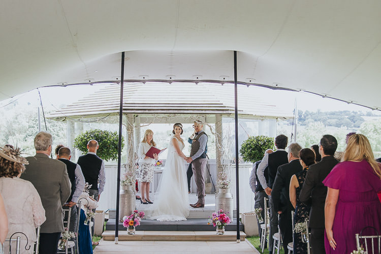 Non-Traditional Country Party Barn Wedding Yorkshire http://www.lauracalderwood.co.uk/