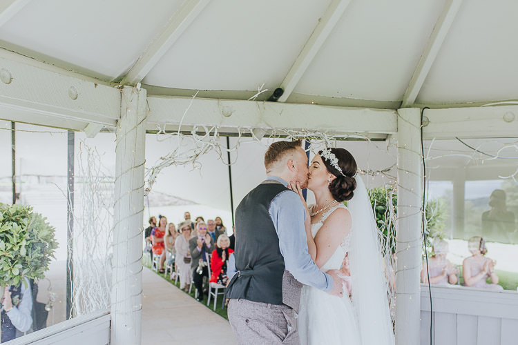 Non-Traditional Country Party Barn Wedding Yorkshire http://www.lauracalderwood.co.uk/