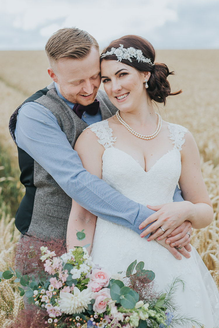 Non-Traditional Country Party Barn Wedding Yorkshire http://www.lauracalderwood.co.uk/