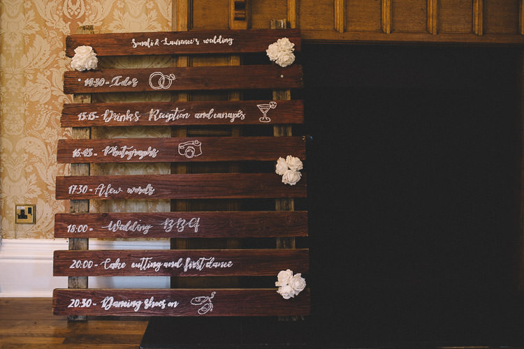 Wooden Pallet Sign Order Autumn Woodland Wedding Woodlands Lodge New Forest http://carrielaversphotography.co.uk/