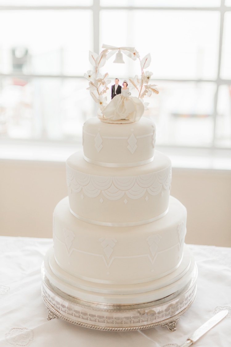 Art Deco Cake Icing Vintage 1930s Wedding Worthing Pier West Sussex https://clairemacintyre.com/