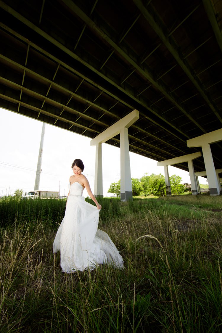 Bride Bridge White Sweetheart Lace Dress | Black Tie Carnival Wedding Hot Air Balloon http://www.makingthemoment.com/