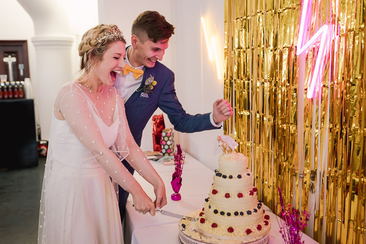 Colourful Indie London City Wedding Clissold House West Reservoir Centre https://www.murrayclarke.co.uk/