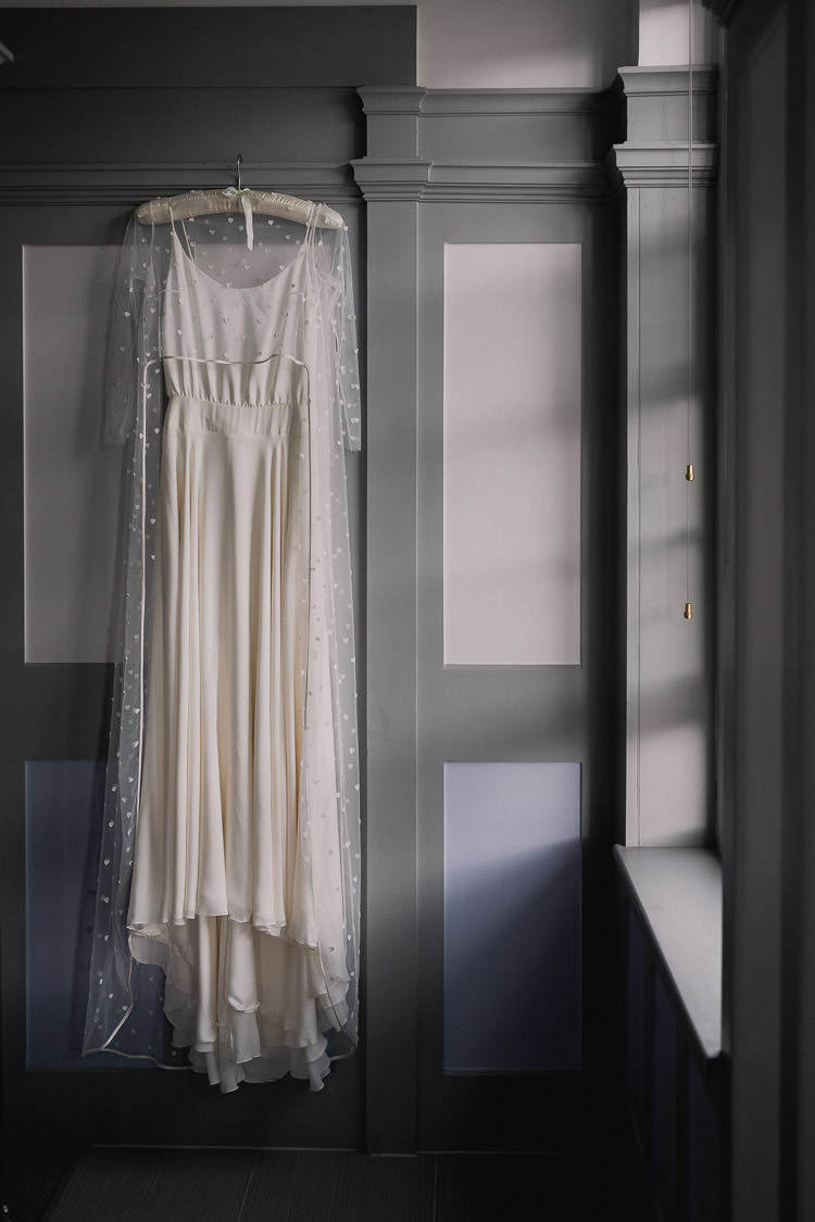 Poppy Dover Overlay Dress Gown Bride Bridal Otaduy Colourful Indie London City Wedding Clissold House West Reservoir Centre https://www.murrayclarke.co.uk/