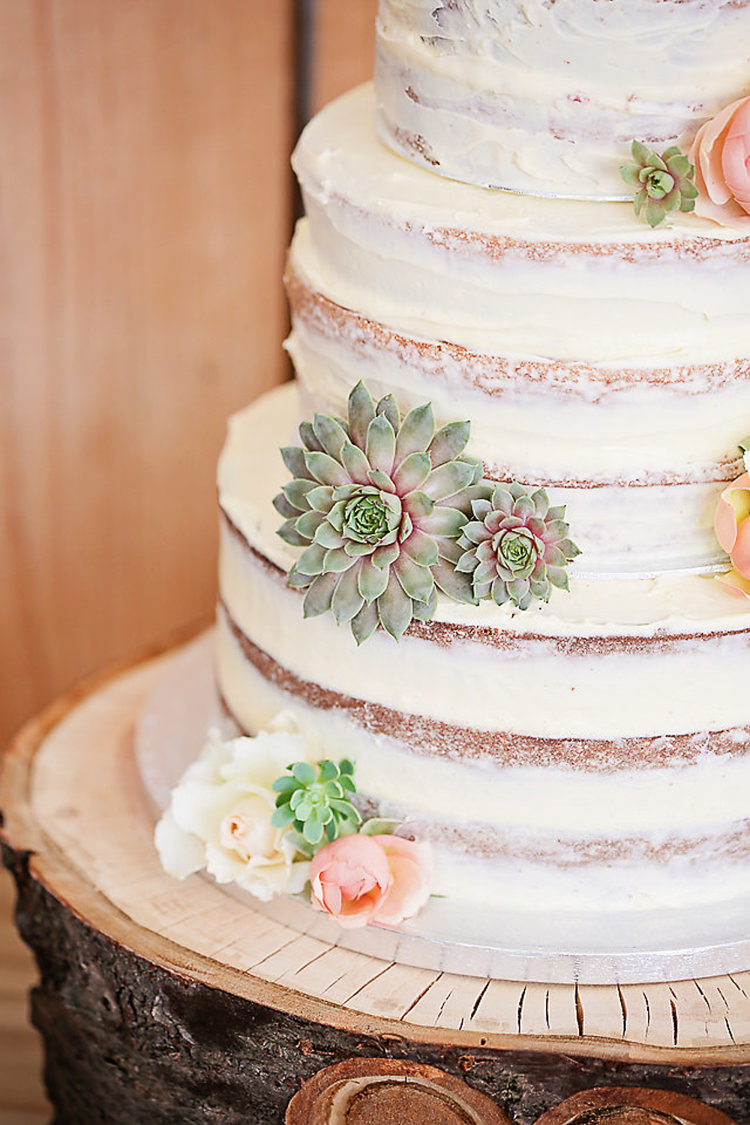 Pretty Sparkly Lusty Glaze Beach Cornwall Wedding http://victoriamitchellphotography.com/