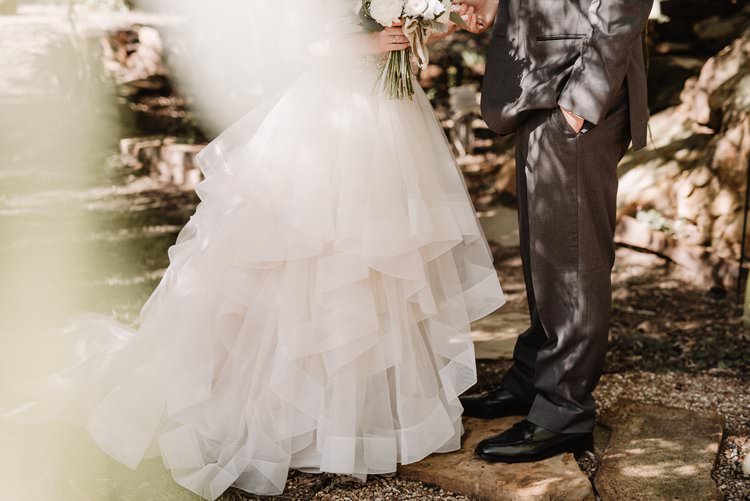 Outdoor Destination Classic Pink Bride Princess Gown Neutral Simple White Greenery Bouquet Romantic | Dreamy Blush Emerald Fairytale Wedding Oklahoma http://www.kelcyleighphotography.com/