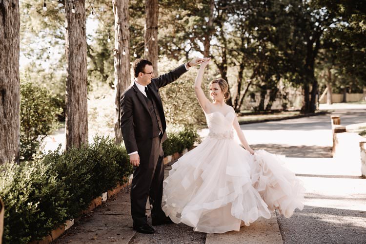 Outdoor Destination Classic Romantic Pink Princess Gown Bride White Bouquet Groom | Dreamy Blush Emerald Fairytale Wedding Oklahoma http://www.kelcyleighphotography.com/