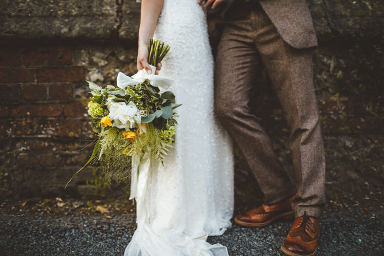 Rose Astilbe Daisy Bouquet Bride Bridal Flowers Relaxed Country Tipi Yellow Wedding Hampshire https://photography34.co.uk/