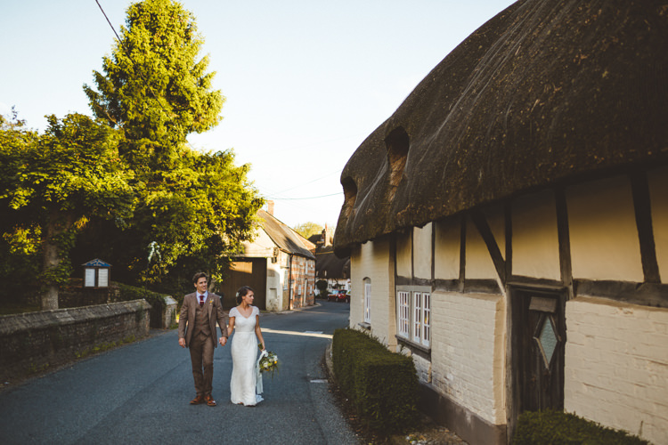 Relaxed Country Tipi Yellow Wedding Hampshire https://photography34.co.uk/
