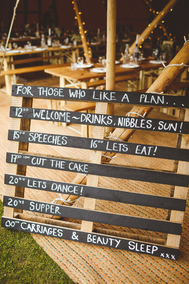 Wooden Pallet Black Chalk Board Sign Order Service Relaxed Country Tipi Yellow Wedding Hampshire https://photography34.co.uk/