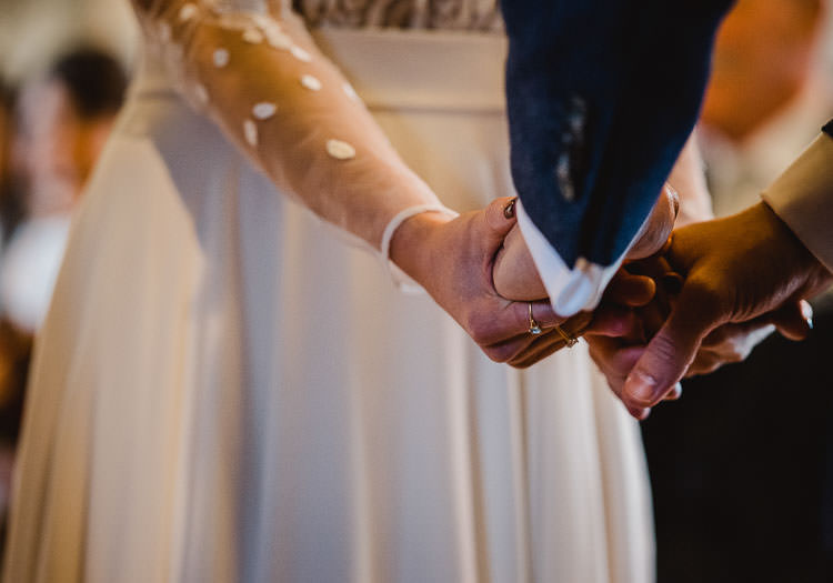 Raucous Artistic Wintry Wedding Voewood Norfolk https://www.luisholden.com/