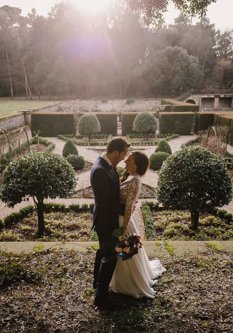 Raucous Artistic Wintry Wedding Voewood Norfolk https://www.luisholden.com/