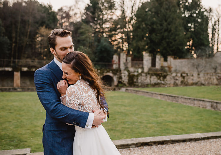 Raucous Artistic Wintry Wedding Voewood Norfolk https://www.luisholden.com/