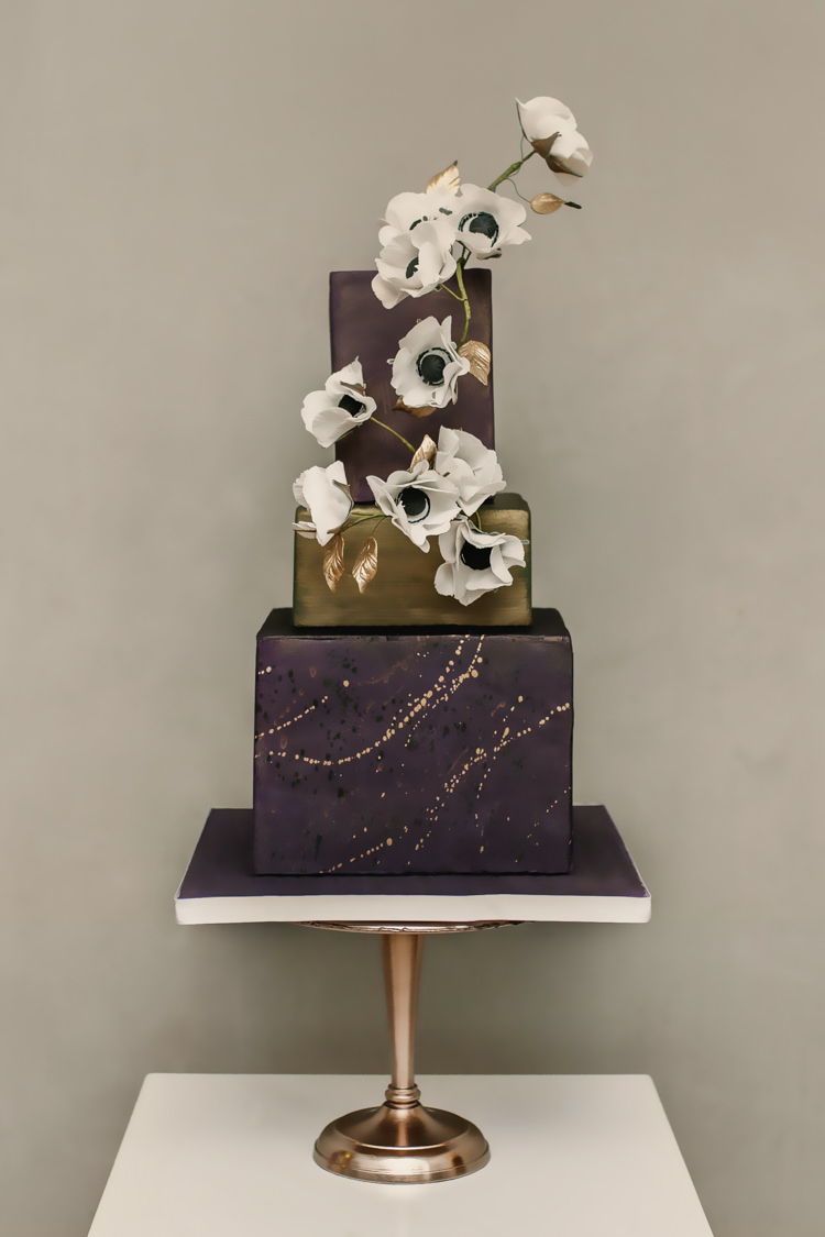 Green Gold Plum Splash Square Cake Flowers Modern Luxe Industrial Velvet Wedding Ideas https://jessypapasavvaphotography.com/