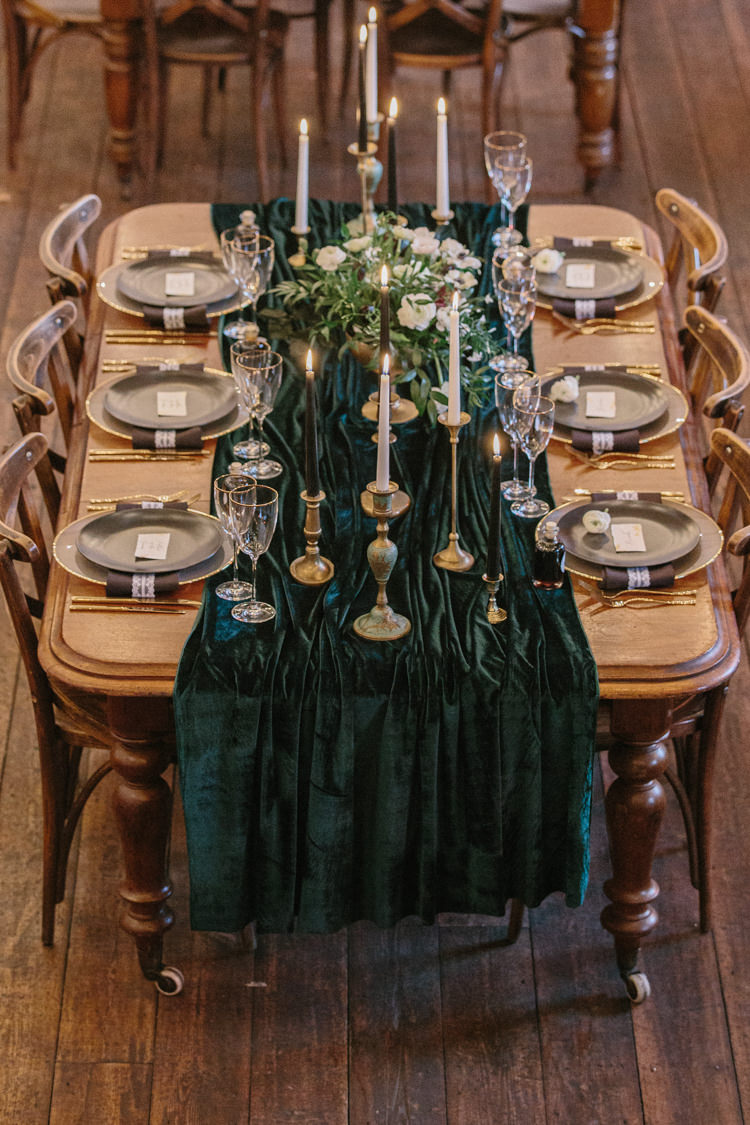 Tablescape Decor Tables Long Candlesticks Gold Green Runners Luxe Industrial Velvet Wedding Ideas https://jessypapasavvaphotography.com/