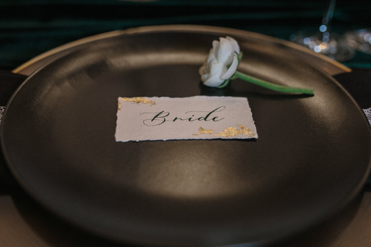 Black Plates Gold Chargers Cutlery Place Names Calligraphy Card Luxe Industrial Velvet Wedding Ideas https://jessypapasavvaphotography.com/