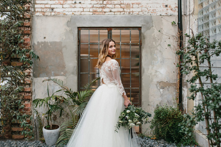 Luxe Industrial Velvet Wedding Ideas https://jessypapasavvaphotography.com/