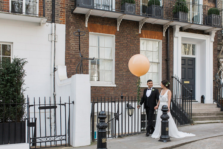 Giant Helium Balloon Peach Lush Botanical City Roof Garden Wedding Ideas http://jessicadaviesphotography.co.uk/