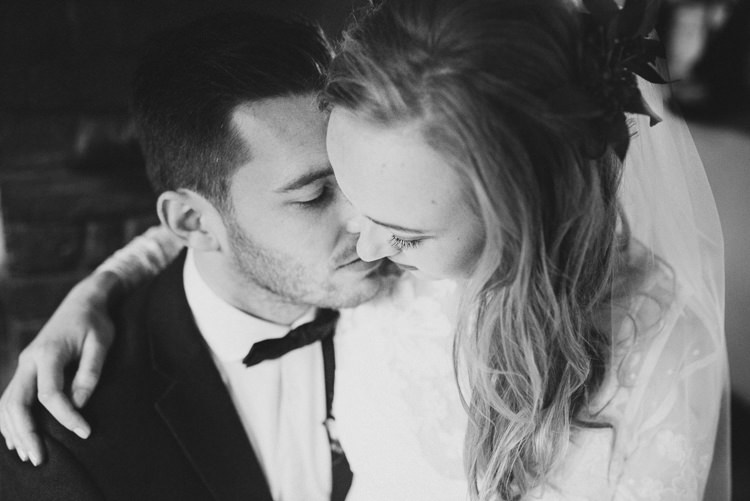 Moody Jewel Tone Velvet Wedding Ideas Sanctum On The Green https://www.hannahmcclunephotography.com/