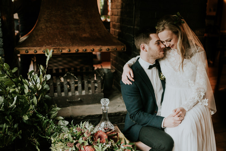 Moody Jewel Tone Velvet Wedding Ideas Sanctum On The Green https://www.hannahmcclunephotography.com/