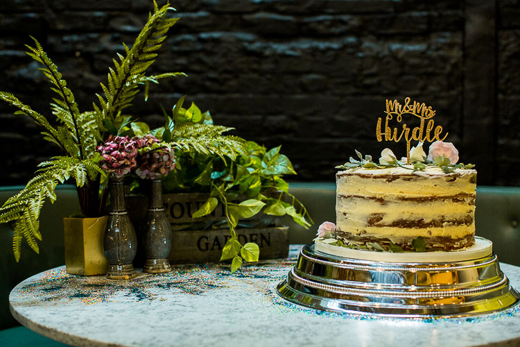 Naked Cake Buttercream Sponge 195 Piccadilly BAFTA London Wedding Matt Parry Photography