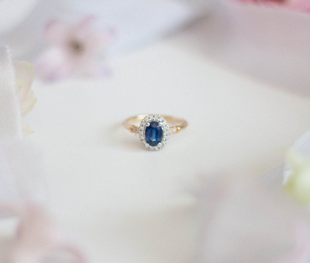 Alternative Engagement Rings Coloured Gem Wedding Vintage Yellow Gold Halo Sapphire Blue
