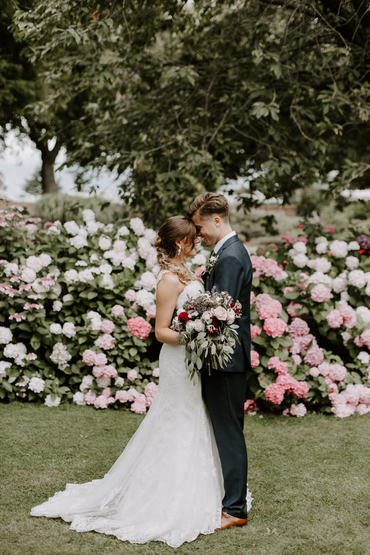 Botanical Summer Garden Wedding Nottingham Grace Elizabeth Photo & Film