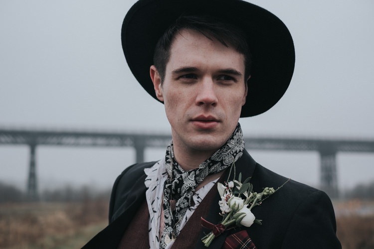 Groom Hat Scarf Waistcoat Alternative Edgy Naked Tipi Backdrop Wedding Ideas http://www.ivoryfayre.com/