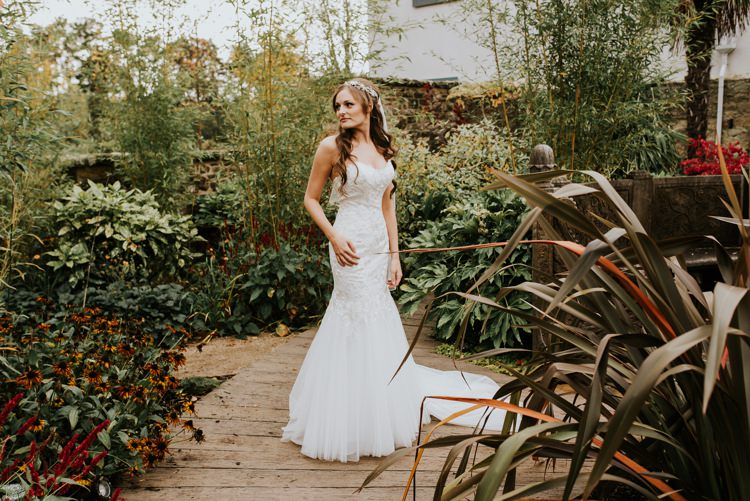 Bride Bridal Headpiece Veil Sweetheart Neckline Dress Gown Le Petit Chateau Wedding Chris Randle Photography