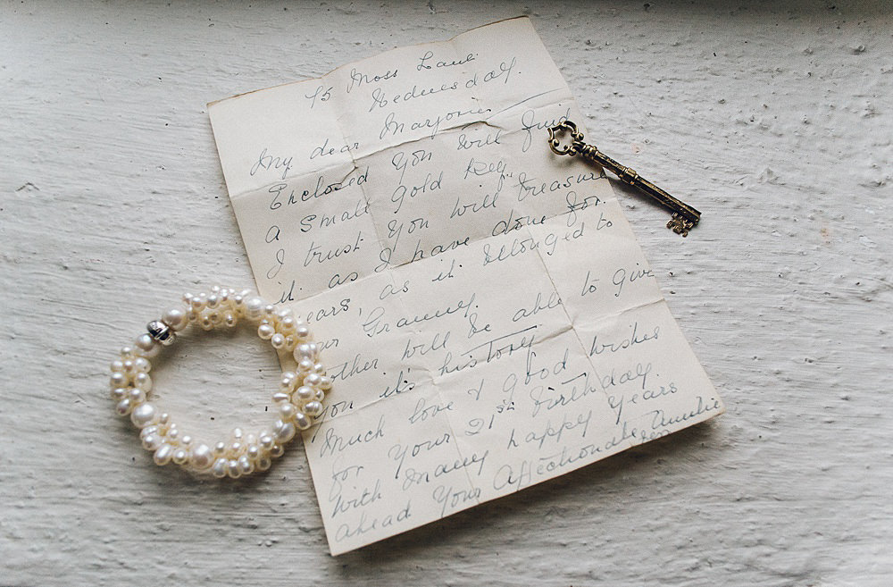 Merriscourt Barn Wedding Cotswolds Katie de Silva Photography