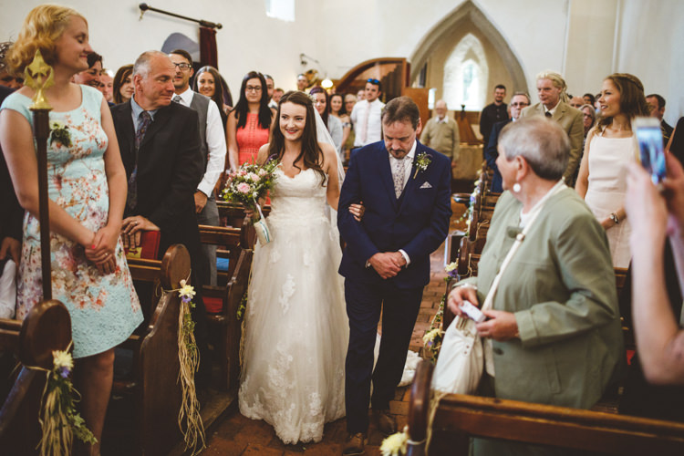 Rustic Relaxed Farm Wedding Photography34