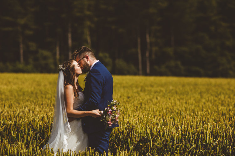 Rustic Relaxed Farm Wedding Photography34