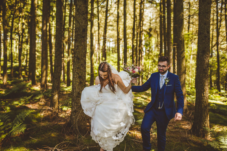 Rustic Relaxed Farm Wedding Photography34