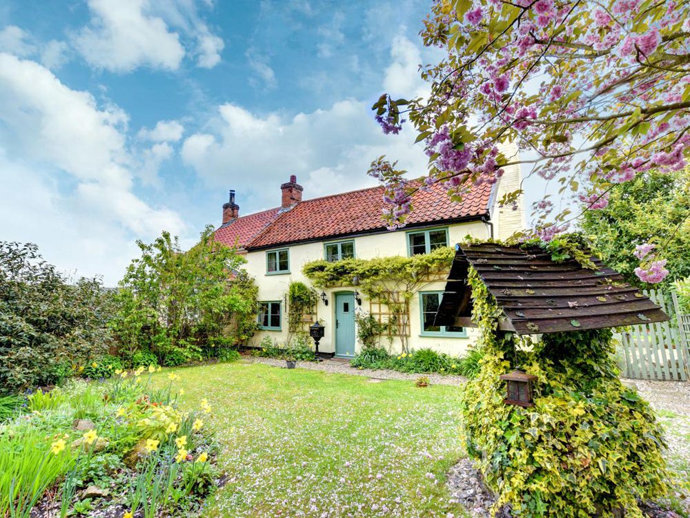 Suffolk Country Holidays Mini Moon Wedding