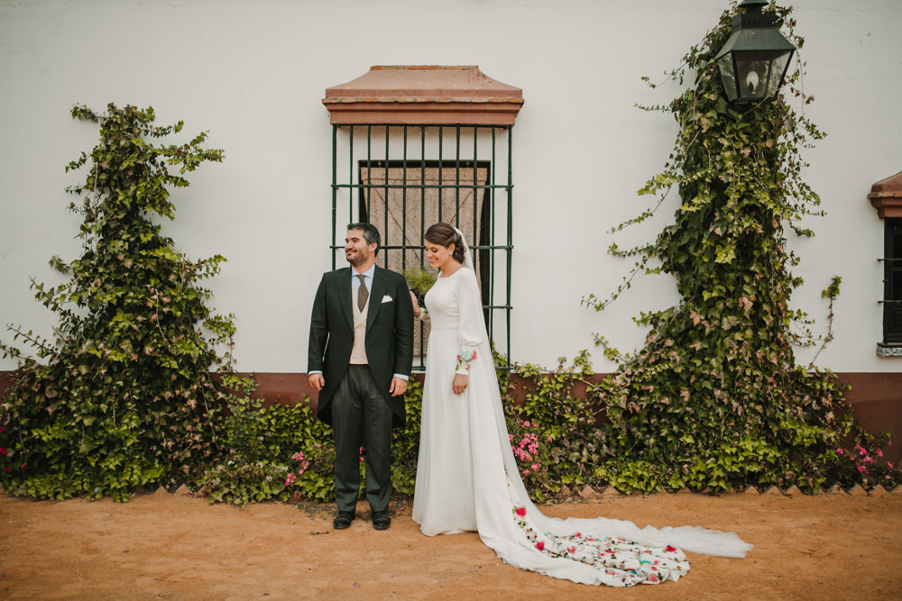 Outdoor Seville Destination Villa Hacienda Bride Groom Colorful Floral Dress | Colorful and Heartfelt Wedding in Spain Boda&Films