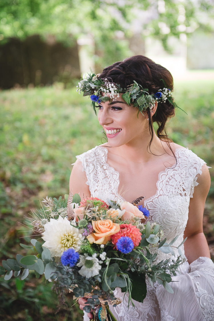 Summer Flowers Bouquet Bride Bridal Dahlia Rose Eucalyptus Nigella Poppy Seeds Grasses Wick Bottom Barn Wiltshire Wedding Heline Bekker Photography