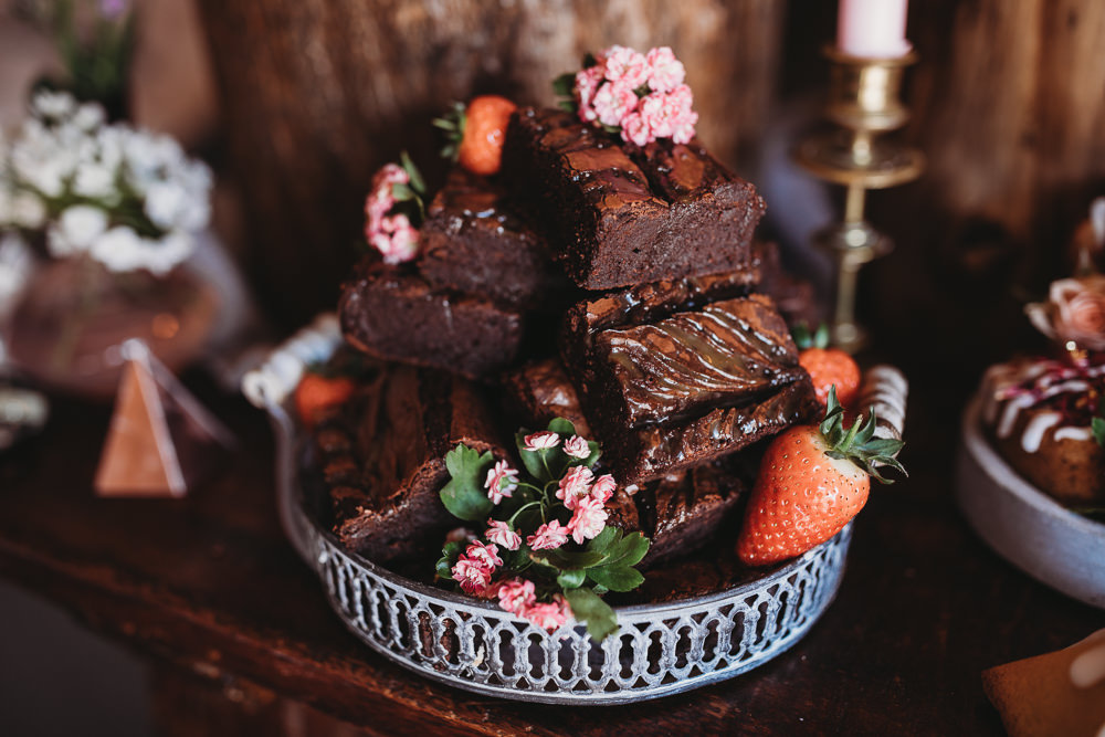 Chocolate Brownies Barn Wedding Ideas Thyme Lane Photography
