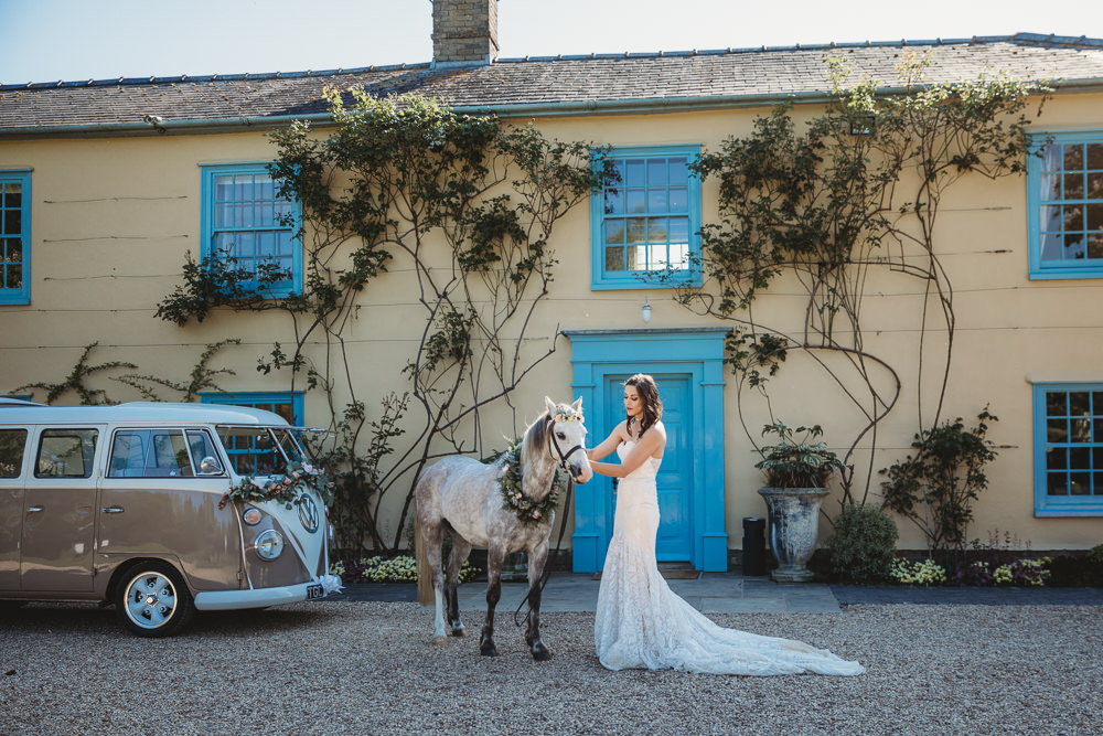 Unicorn Horse Barn Wedding Ideas Thyme Lane Photography