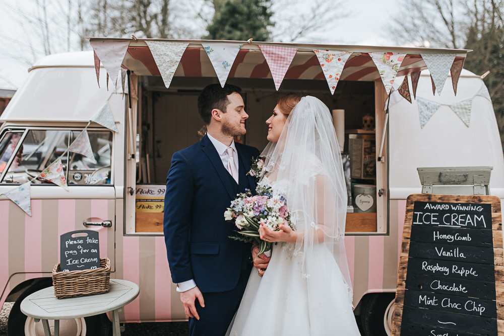 Folly Farmhouse Mackworth Wedding Pear&Bear Photography