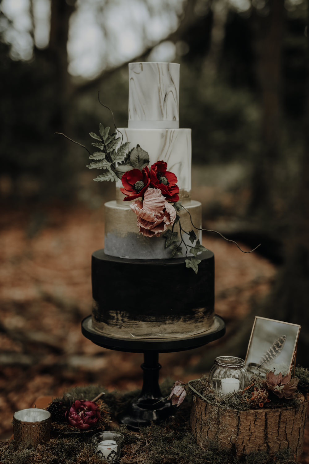 Cake Marble Gold Black Metallic Flowers Modern Gothic Woods Wedding Ideas Ayelle Photography