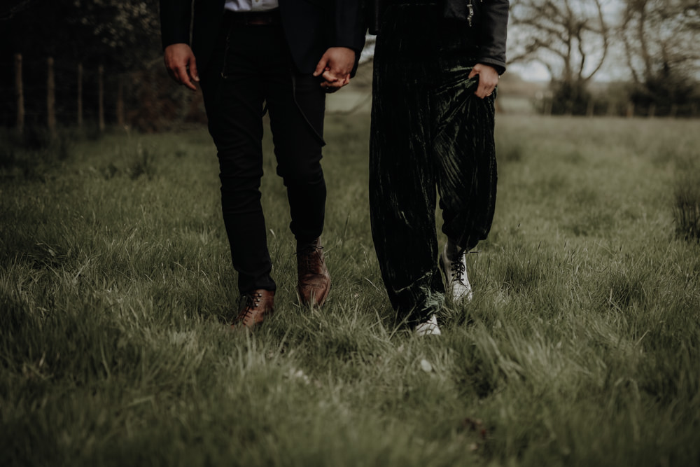 Modern Gothic Woods Wedding Ideas Ayelle Photography